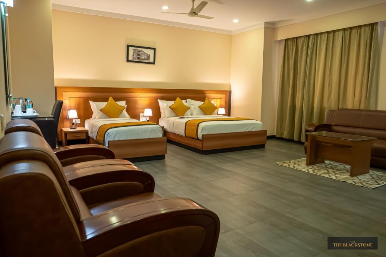 Hotel The Black Stone Bangalore Extérieur photo