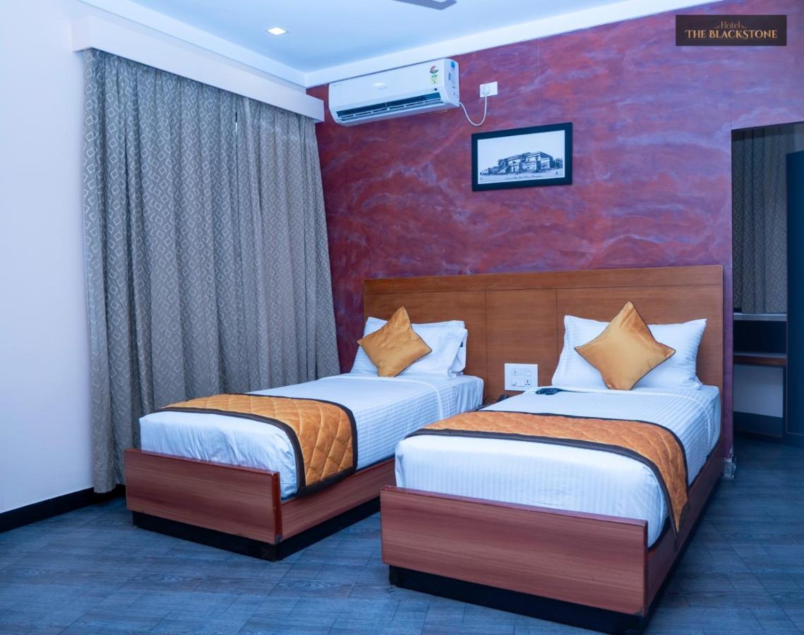 Hotel The Black Stone Bangalore Extérieur photo