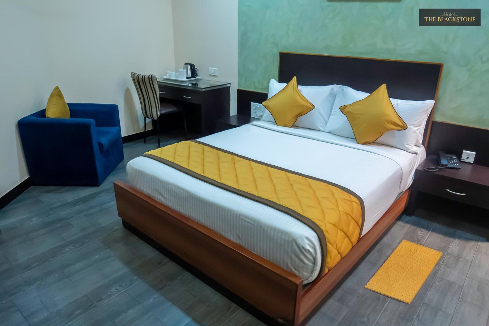 Hotel The Black Stone Bangalore Extérieur photo